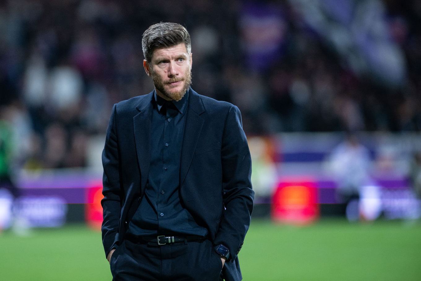  El entrenador del Mónaco, Sébastien Pocognoli, durante el partido de la Ligue 1 contra el Toulouse en el Stadium de Toulouse