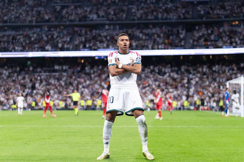 Real Madrid dressing room tension grows around Mbappé