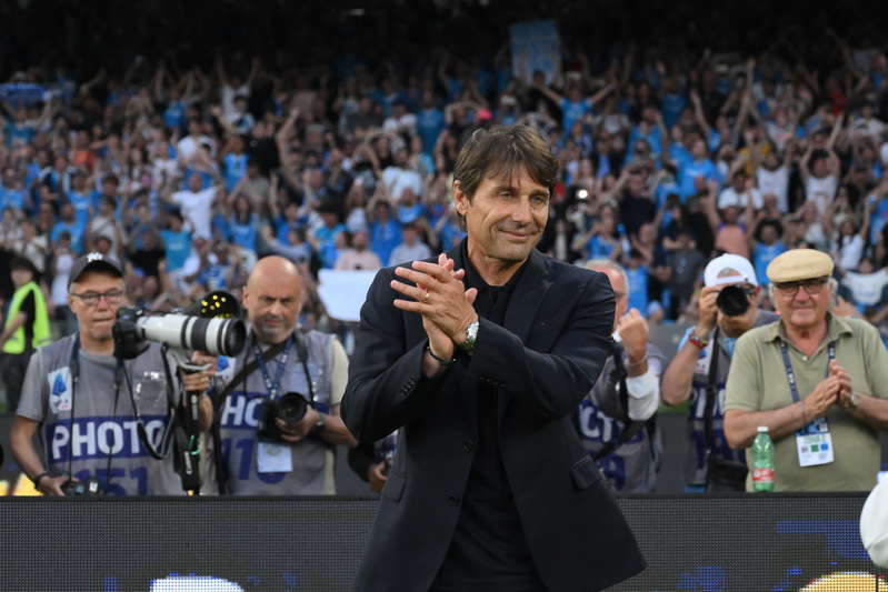 Antonio Conte leaves Napoli with credit in the bank, not a mess behind him