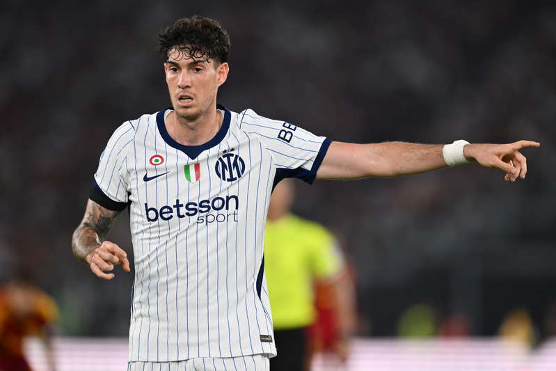 Alessandro Bastoni enfría los cantos de sirena del Real Madrid