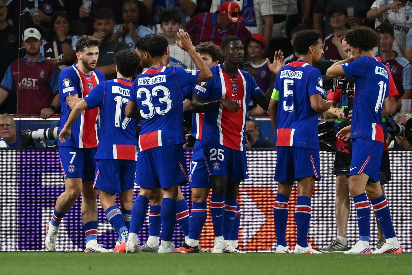 Khvicha Kvaratskhelia of Paris Saint-Germain celebrates after scoring during the UEFA Super Cup final against Aston Villa at the Red Bull Arena in Salzburg
