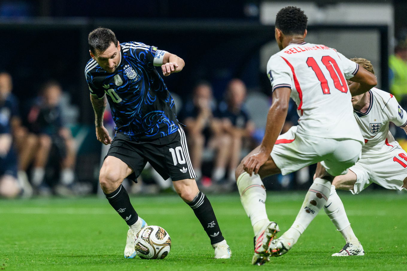  Lionel Messi of Argentina and Jude Bellingham of England during the FIFA World Cup 2026 semi-final in Atlanta