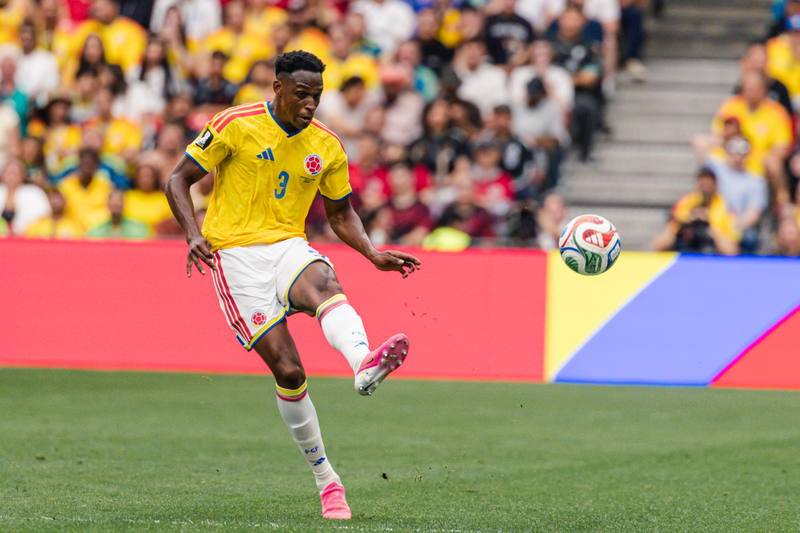 Jhon Lucumí, en una carrera de fichajes que se aprieta con Manchester United y Chelsea al acecho