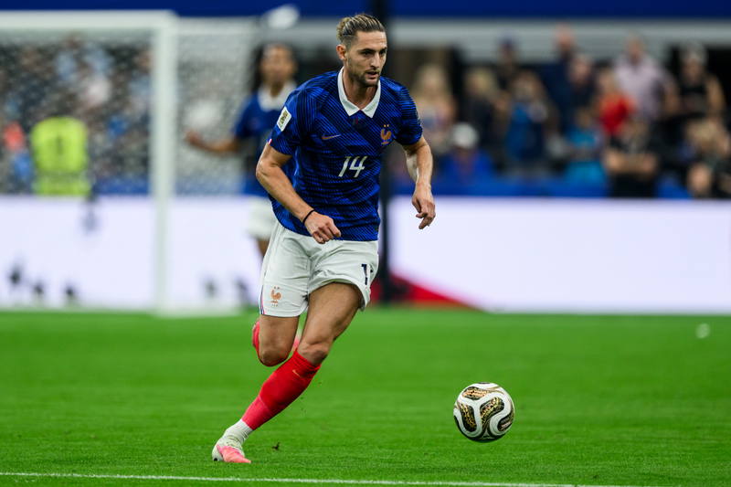 Las críticas de Adrien Rabiot al césped eclipsan el triunfo de Francia ante Senegal