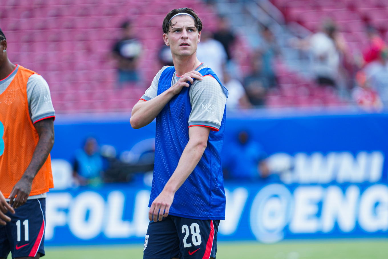 Alex Scott of England warms up during the 2026 FC Series at Raymond James Stadium in Tampa