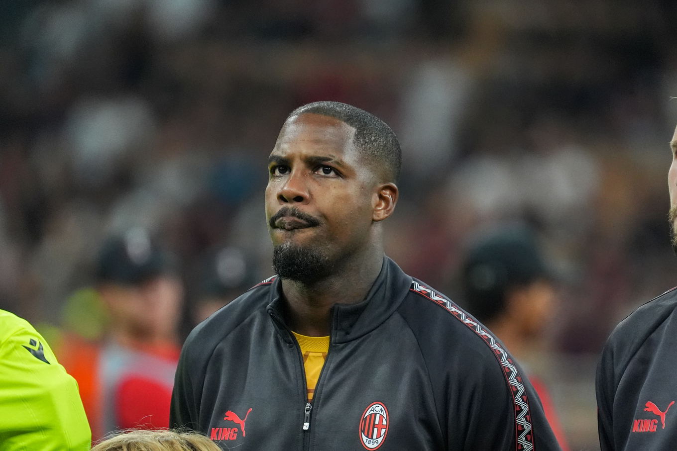 El portero Mike Maignan del AC Milan durante el partido de la UEFA Europa League contra el Benfica en el San Siro de Milán