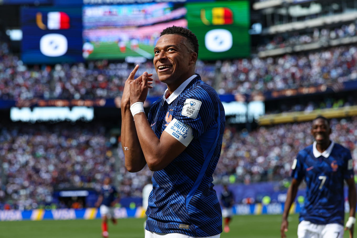 Kylian Mbappé de Francia celebra tras marcar durante el partido del Grupo I de la Copa Mundial de la FIFA 2026 entre Francia y Senegal en el MetLife Stadium el 16 de junio de   2026 en East Rutherford, Estados Unidos.