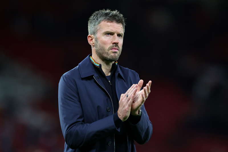Manchester United respalda a Carrick mientras crecen los vínculos con Conte