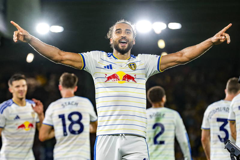 Leeds castiga al Brighton al final y Calvert-Lewin deja la pelea europea sin resolver
