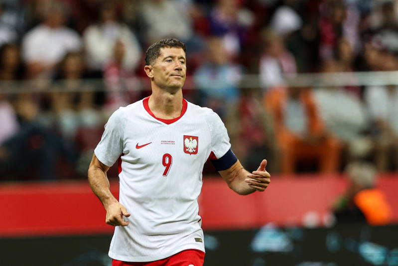 Robert Lewandowski Barcelona exit confirmed as striker says his mission is complete