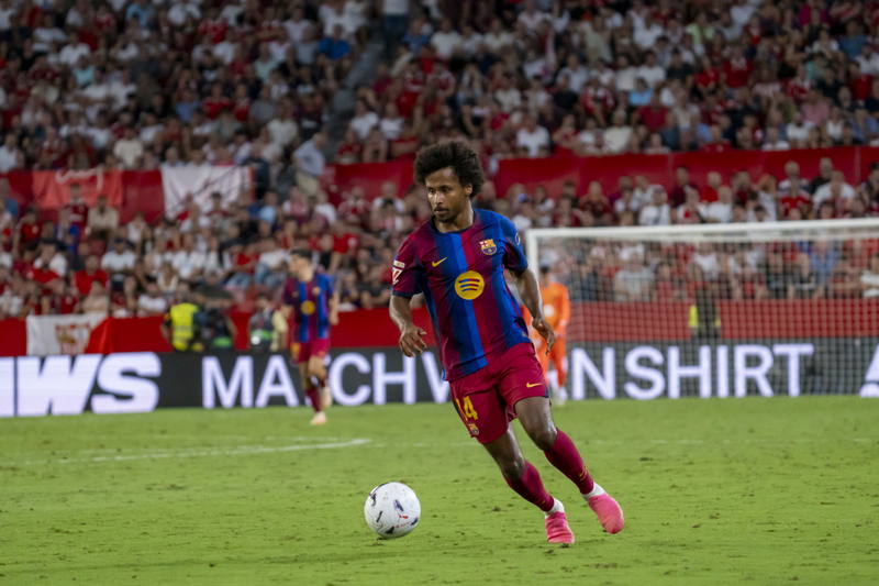 Karim Adeyemi Barcelona transfer race before July 27