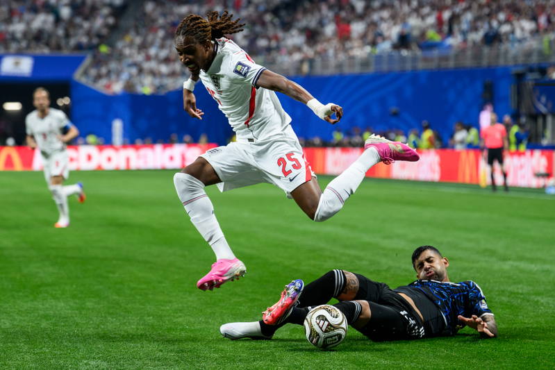 Djed Spence transfer hits Tottenham's £35m price
